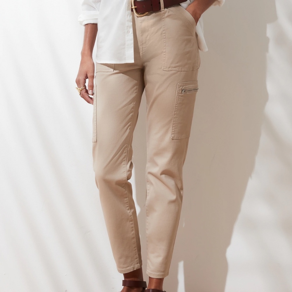 High-Waisted Utility Leggings